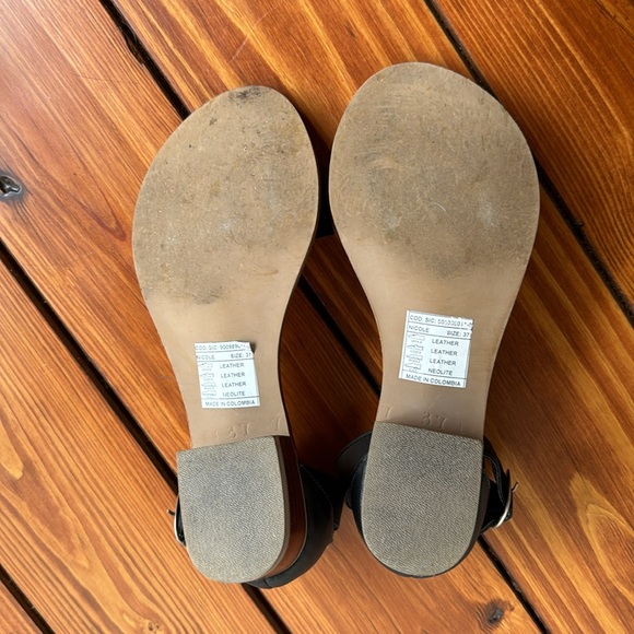 EUC Gaspy • Nicole Sandals (BLACK) - Picture 6 of 7